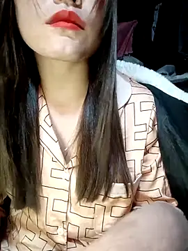 natra0033 online show from February 9, 2026, 1:04 pm