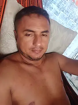Snapshot of knox_zeque chatting on July 18, 2026, 7:39 pm knox zeque online show from July 18, 2026, 7:39 pm
