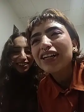 AlexxaAndRileyy online show from April 18, 2026, 4:05 am