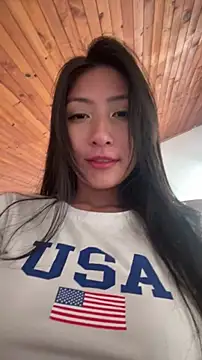 Snapshot of Mavi_roouse chatting on August 4, 2026, 1:25 pm Mavi roouse online show from August 4, 2026, 1:25 pm