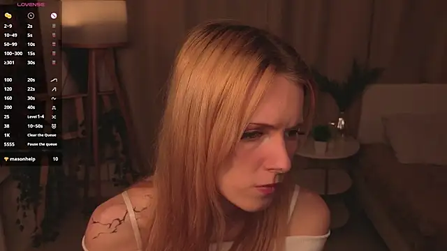 JuanaSumma online show from April 16, 2026, 6:14 am