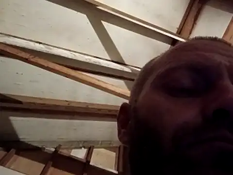 sterng6969 online show from May 1, 2026, 3:44 am