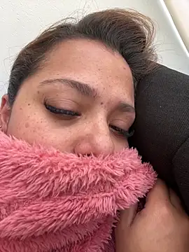 Pretty  Milf online show from April 1, 2026, 1:41 pm