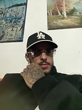 liyamjunior online show from February 7, 2026, 2:37 am