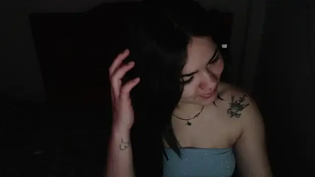 Loriiiany online show from March 12, 2026, 1:39 pm