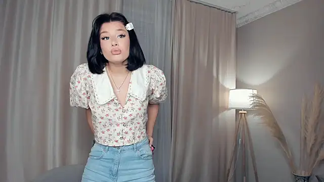 heylilshawty online show from February 22, 2026, 8:29 pm