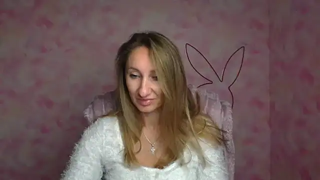 Diana Sweeet  online show from April 14, 2026, 5:24 am
