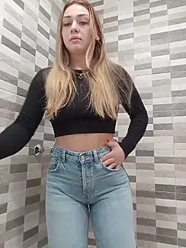 OrianaNorth online show from April 16, 2026, 6:36 am