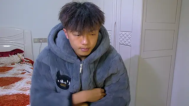 Chocolates-001 online show from January 17, 2026, 10:20 am