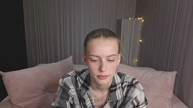 Snapshot of kittie_like18 chatting on February 5, 2026, 1:10 am kittie like18 online show from February 5, 2026, 1:10 am