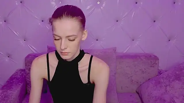 Snapshot of kittie_like18 chatting on February 26, 2026, 12:53 am kittie like18 online show from February 26, 2026, 12:53 am