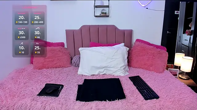 Nina curves online show from February 7, 2026, 8:34 pm