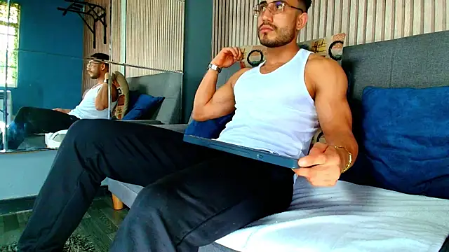 Vans Ross online show from February 18, 2026, 7:32 pm