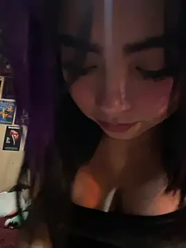 pinkybombon online show from April 17, 2026, 1:08 am