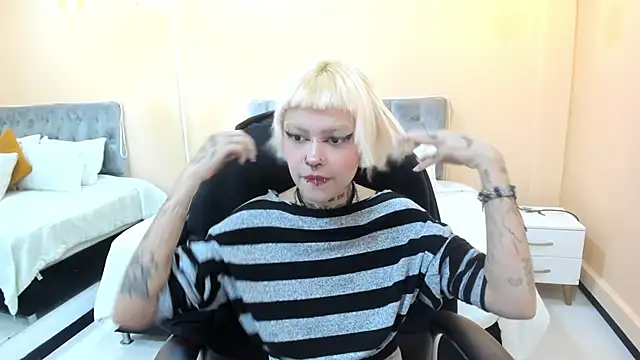 Bela Craxkerr online show from March 27, 2026, 7:57 pm