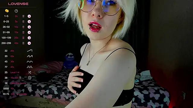 Allettaevee online show from February 21, 2026, 1:28 am