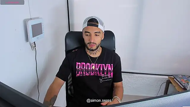 juanlouis pierre online show from February 14, 2026, 10:39 pm