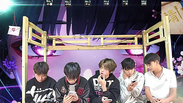 xiaohuangren01 online show from March 25, 2026, 6:19 am