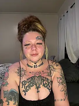 ouijamomma online show from January 15, 2026, 12:04 am