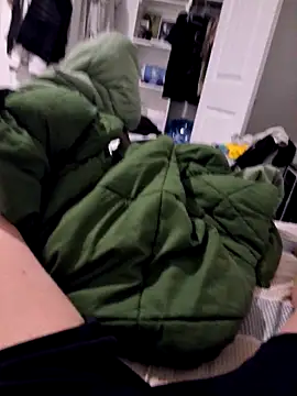 Tom32828 online show from February 28, 2026, 7:20 am