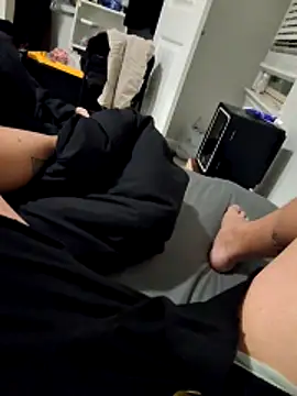 Tom32828 online show from March 4, 2026, 6:30 am