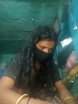 Snapshot of priyasharma899 chatting on March 14, 2026, 4:23 pm priyasharma899 online show from March 14, 2026, 4:23 pm