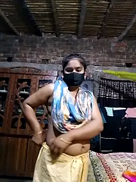 Hot Sweeti online show from April 3, 2026, 11:03 pm