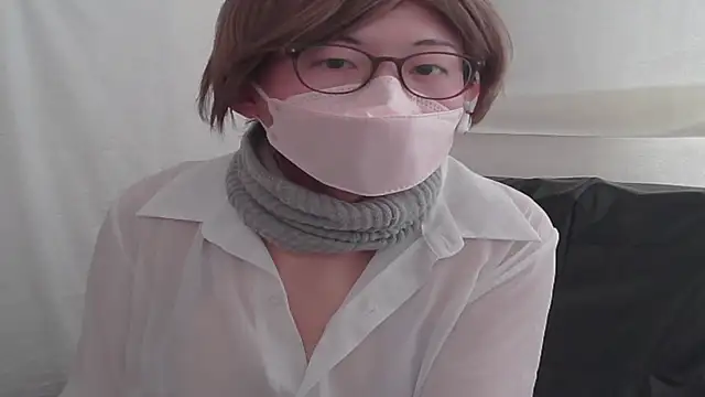 Snapshot of You_Aoi chatting on January 18, 2026, 5:11 am You Aoi online show from January 18, 2026, 5:11 am