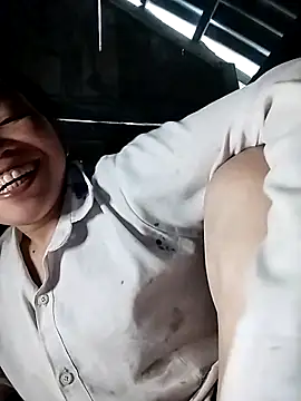 Sam-cute online show from April 13, 2026, 1:55 am