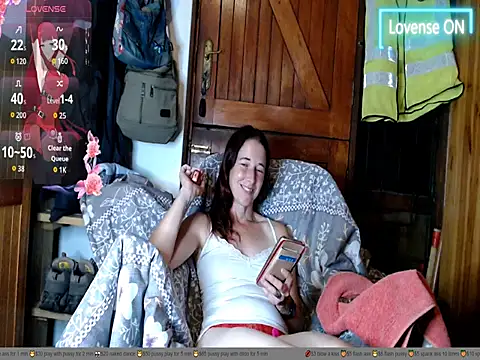 KatelinPepperworth online show from February 1, 2026, 9:02 pm