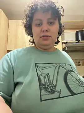 Snapshot of RavenEllieUniverse chatting on February 20, 2026, 2:41 am RavenEllieUniverse online show from February 20, 2026, 2:41 am