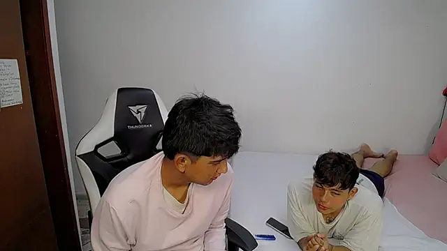 Maxwell boys online show from February 25, 2026, 3:05 am