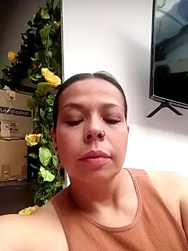RossyAlvarez online show from March 15, 2026, 12:44 pm