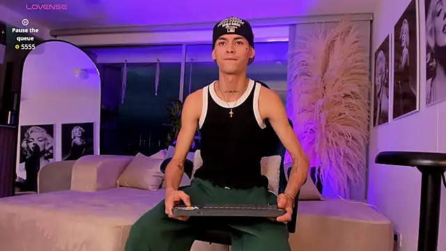 LennerCollins  online show from May 23, 2026, 10:30 am