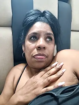 Zeyllyjhonson online show from January 31, 2026, 11:47 pm