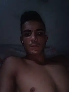 Lcmendes27 online show from May 16, 2026, 7:34 pm