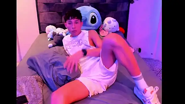 Adam hottie online show from March 12, 2026, 7:47 am