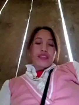 Gummiesu online show from February 10, 2026, 7:12 am