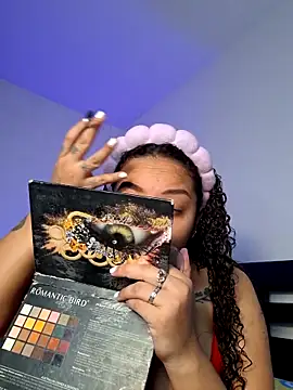 curly girl 31 online show from February 7, 2026, 7:06 pm