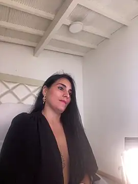 Snapshot of Miaswwe chatting on February 23, 2026, 2:25 pm Miaswwe online show from February 23, 2026, 2:25 pm