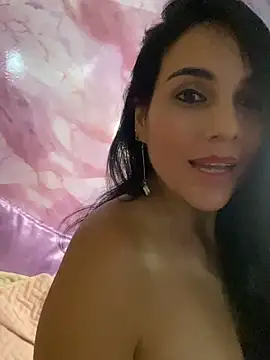 Snapshot of Miaswwe chatting on May 21, 2026, 4:19 am Miaswwe online show from May 21, 2026, 4:19 am