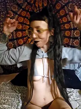 Snapshot of xxEMMxxx chatting on February 5, 2026, 6:18 am xxEMMxxx online show from February 5, 2026, 6:18 am