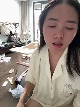 Cheating-wife online show from June 1, 2026, 9:33 am