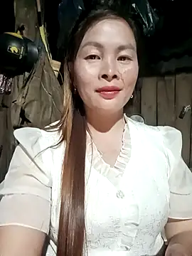 Snapshot of Bling_sexy chatting on February 14, 2026, 12:57 pm Bling sexy online show from February 14, 2026, 12:57 pm