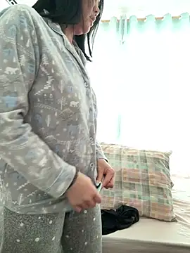 Snapshot of ruanruan05 chatting on February 11, 2026, 1:32 am ruanruan05 online show from February 11, 2026, 1:32 am