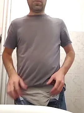 vali23 online show from February 10, 2026, 9:02 am