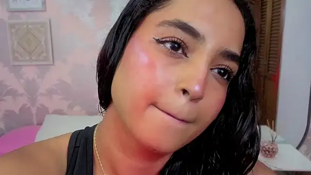 Emma Thompssonn online show from March 29, 2026, 12:05 pm