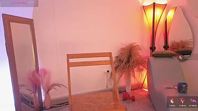 fransheskarossi online show from March 28, 2026, 12:16 pm