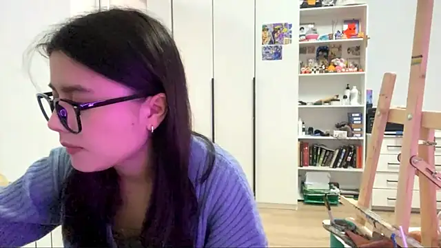 Snapshot of SaintMari chatting on April 22, 2026, 12:18 pm SaintMari online show from April 22, 2026, 12:18 pm