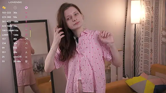 Snapshot of CarmaOlen chatting on February 5, 2026, 7:51 pm CarmaOlen online show from February 5, 2026, 7:51 pm